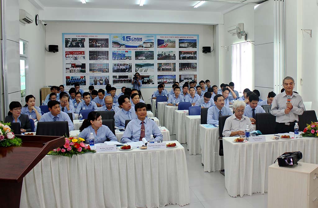 Ông Thái Văn Thắng - Phó Chủ tịch HĐQT phát biểu tại Hội nghị